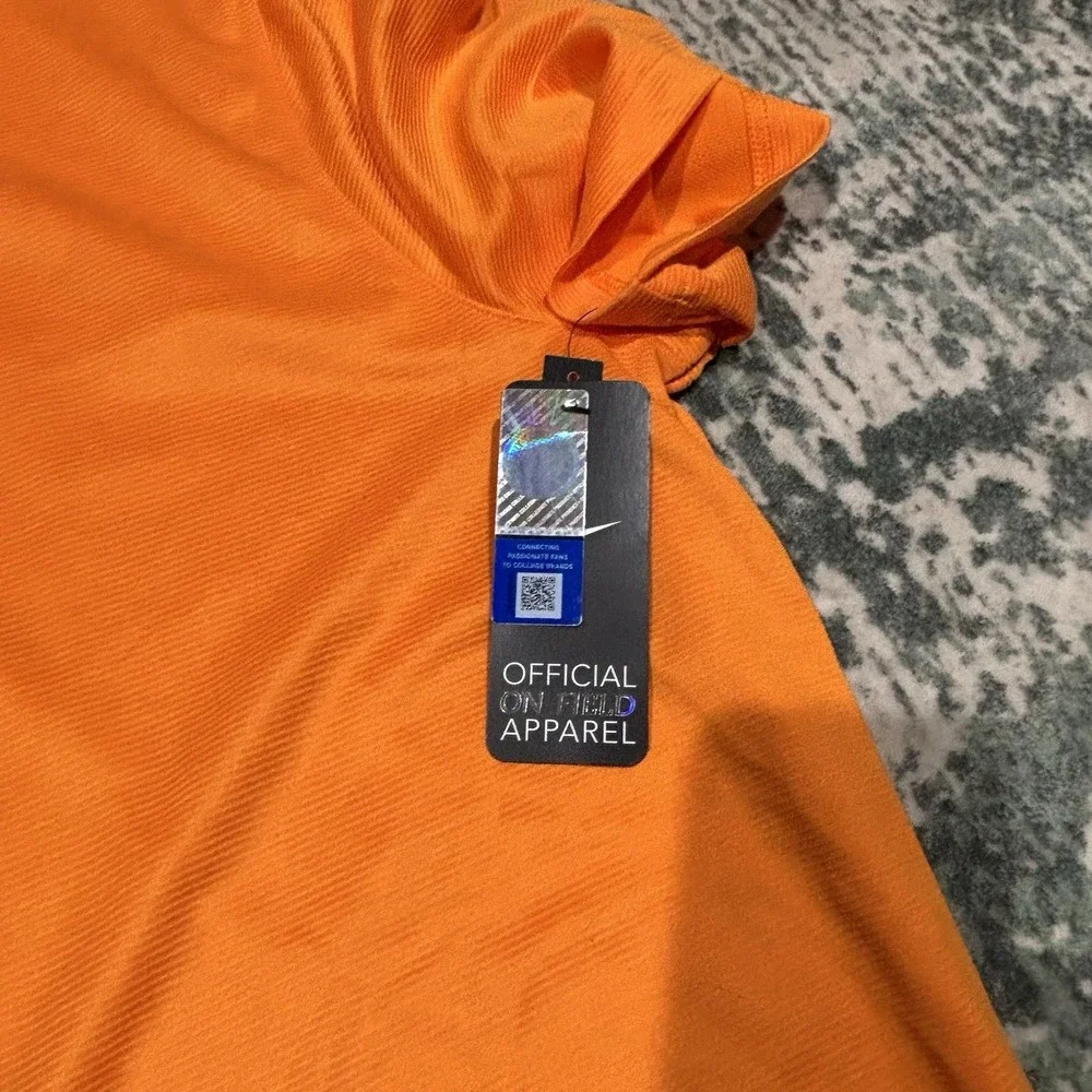 this Nike‎ Tennessee Volunteers On Field Performance Polo XXL